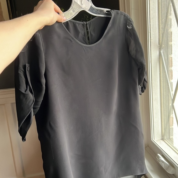 Silk shirt with long back and short front - Picture 5 of 6